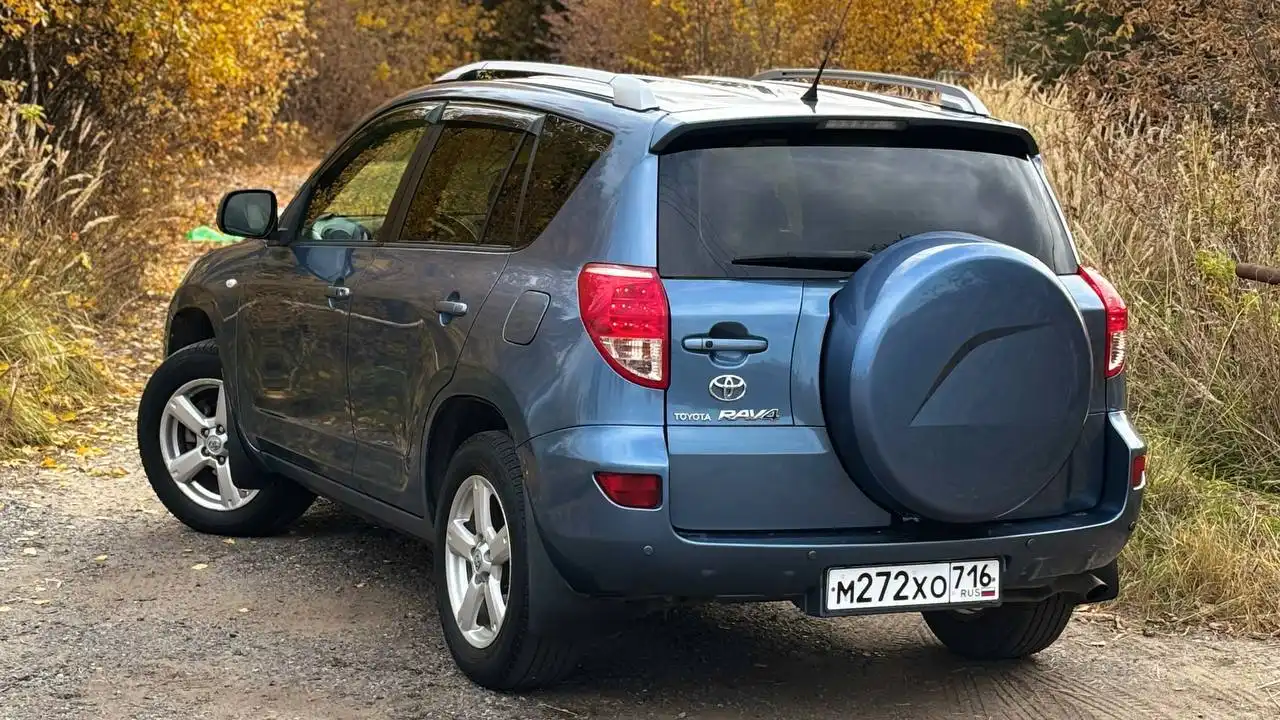Продажа автомобиля Toyota 2007 года