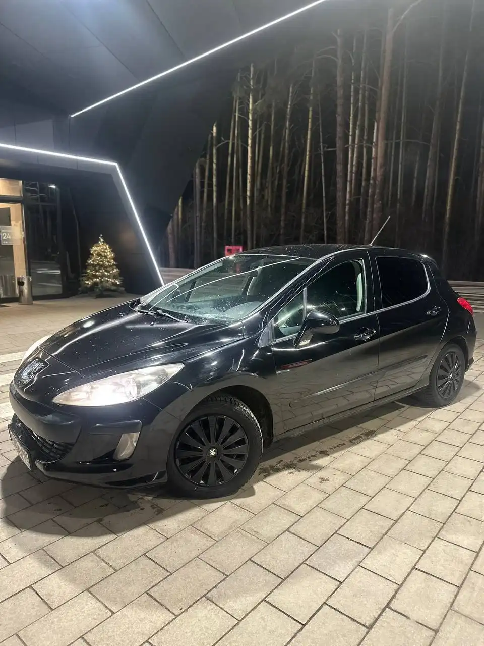 Продажа автомобиля Peugeot 308 2010 года