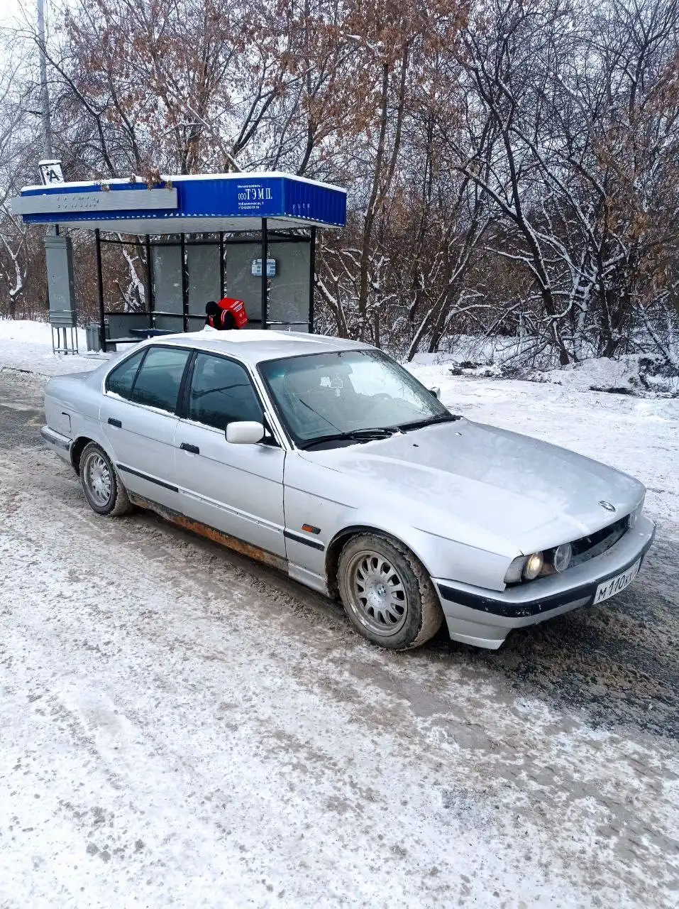 Продажа автомобиля BMW 1993 года с двигателем 2.5 М54Б25