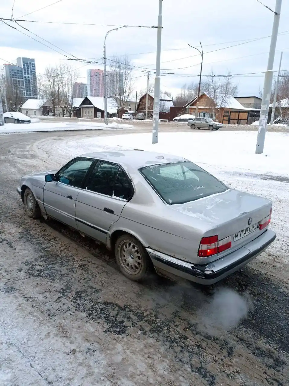 Продажа автомобиля BMW 1993 года с двигателем 2.5 М54Б25