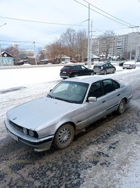 Продажа автомобиля BMW 5 серии 1993 года с двигателем M54B25 после ревизии - Авто в Санкт-Петербург