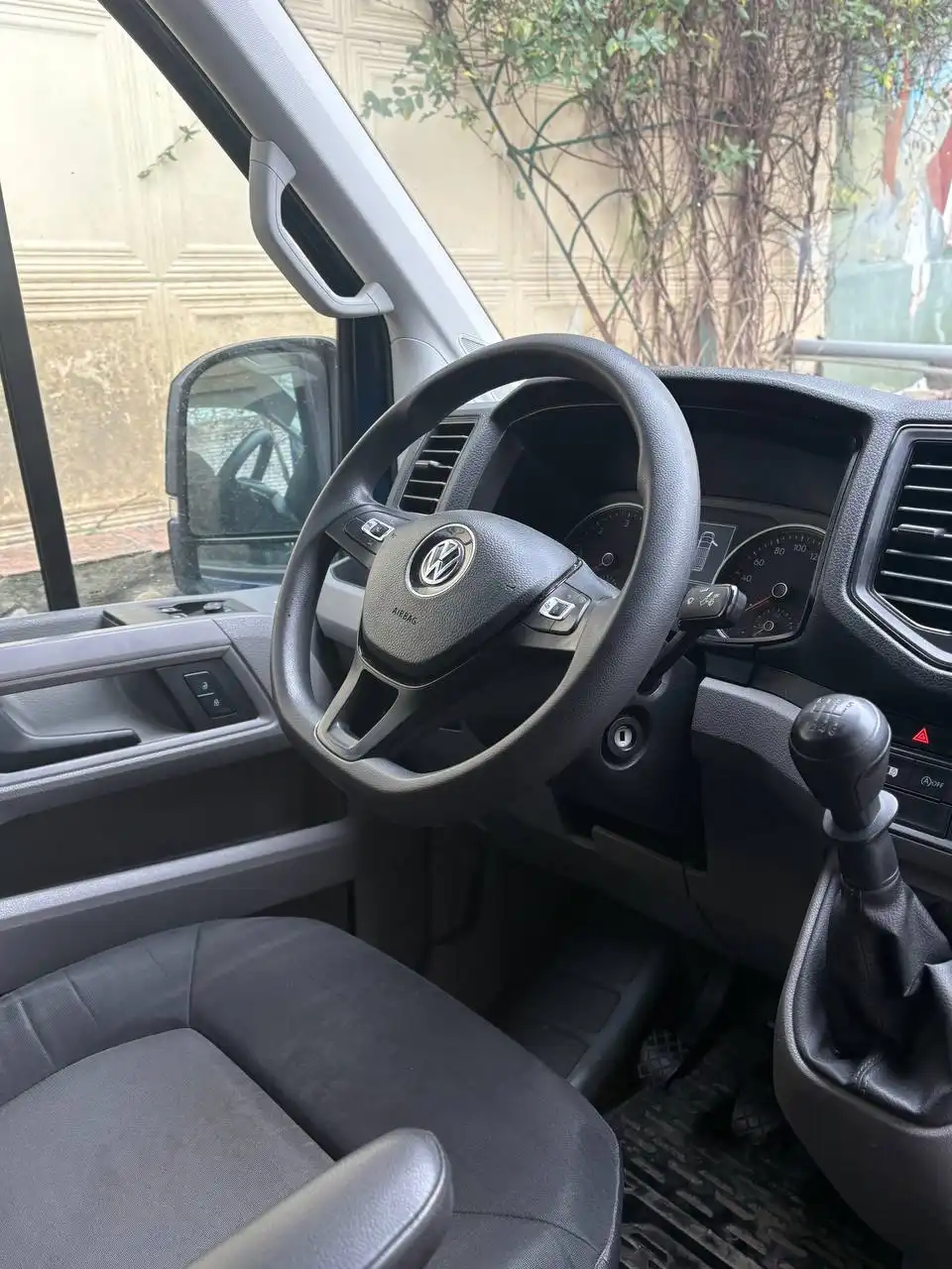 Volkswagen Crafter 2020 года с пробегом 125000 км