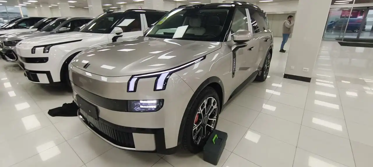 Lynk & Co 900 2025 года в Москве