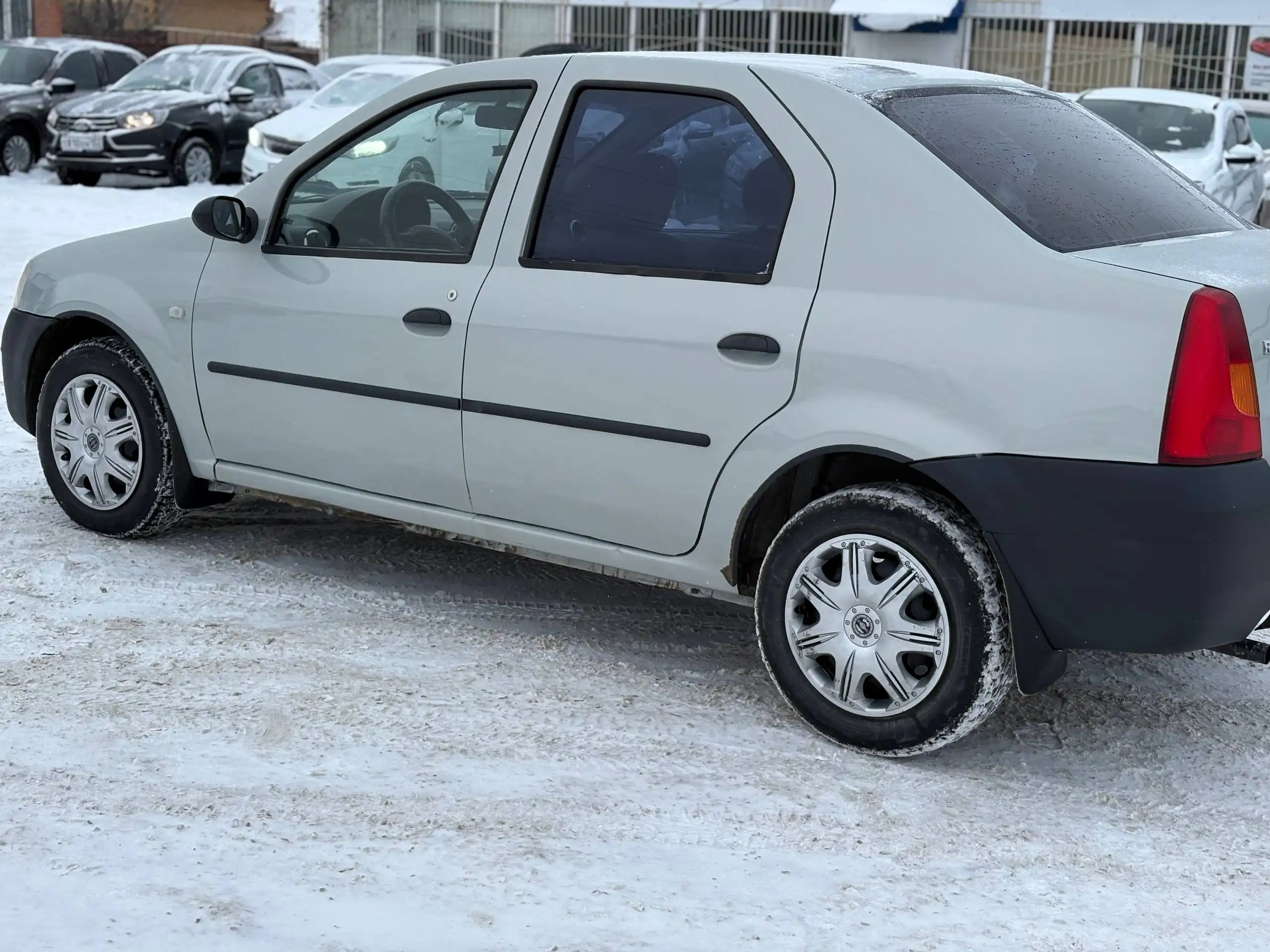 Renault Logan 2007 г.в. в отличном состоянии