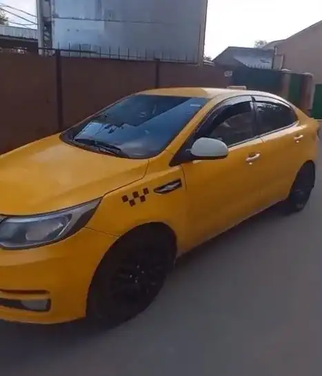 Kia Rio 3 поколение 2016 года с автоматом