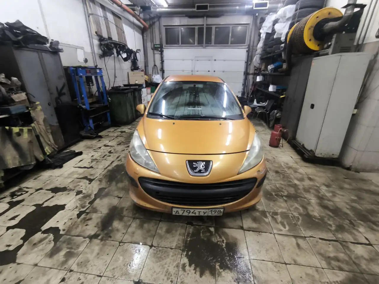 Продажа Peugeot 207 2008 года