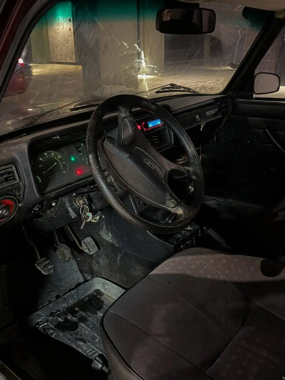 Продажа ВАЗ 2107 2011 года красного цвета