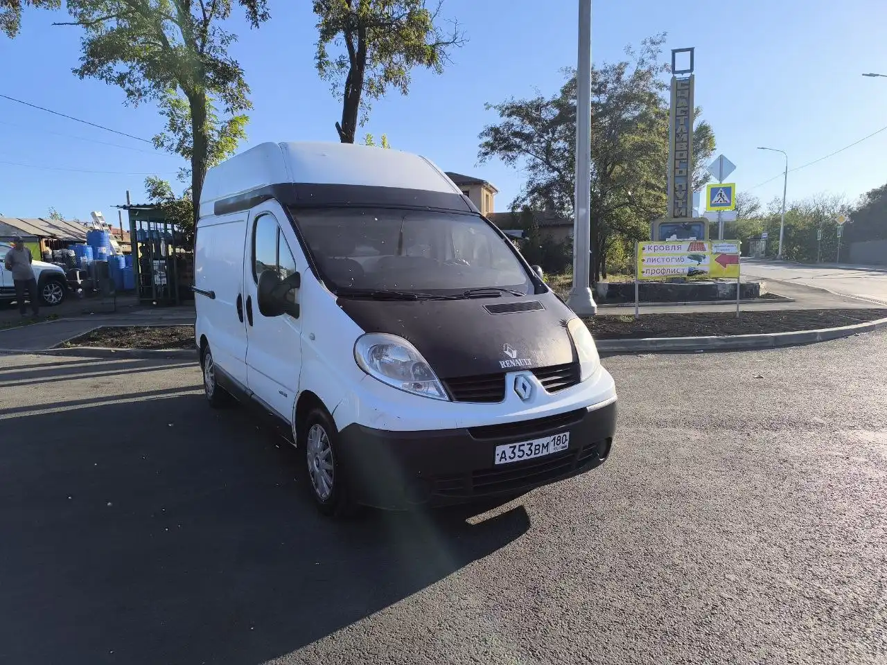 Продажа автомобиля RENO TRAFIK 2 - Грузовики и фургоны (Авто) в Санкт-Петербург
