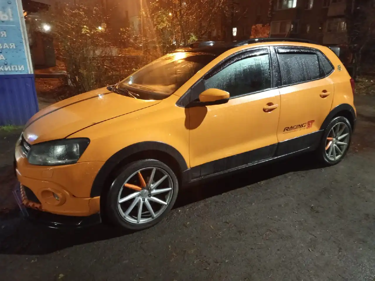 Volkswagen Polo 2011, 1.4 AT, 220000 км - Легковые автомобили (Авто) в Новомосковск