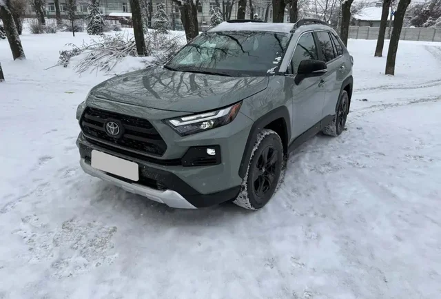 Продажа Toyota RAV4 2022 года - Запчасти в Санкт-Петербург