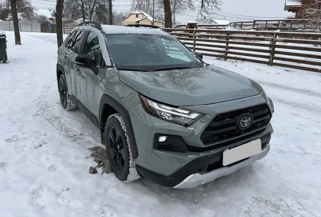 Продажа Toyota RAV4 2022 года - Легковые автомобили (Авто) в Санкт-Петербург
