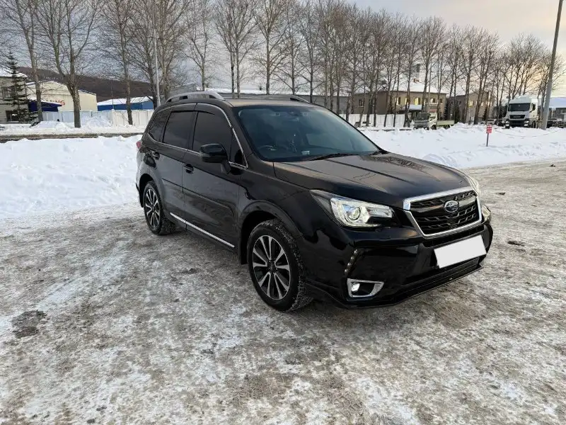 Subaru Forester 4 поколение 2016 года - Авто в Южно-Сахалинск