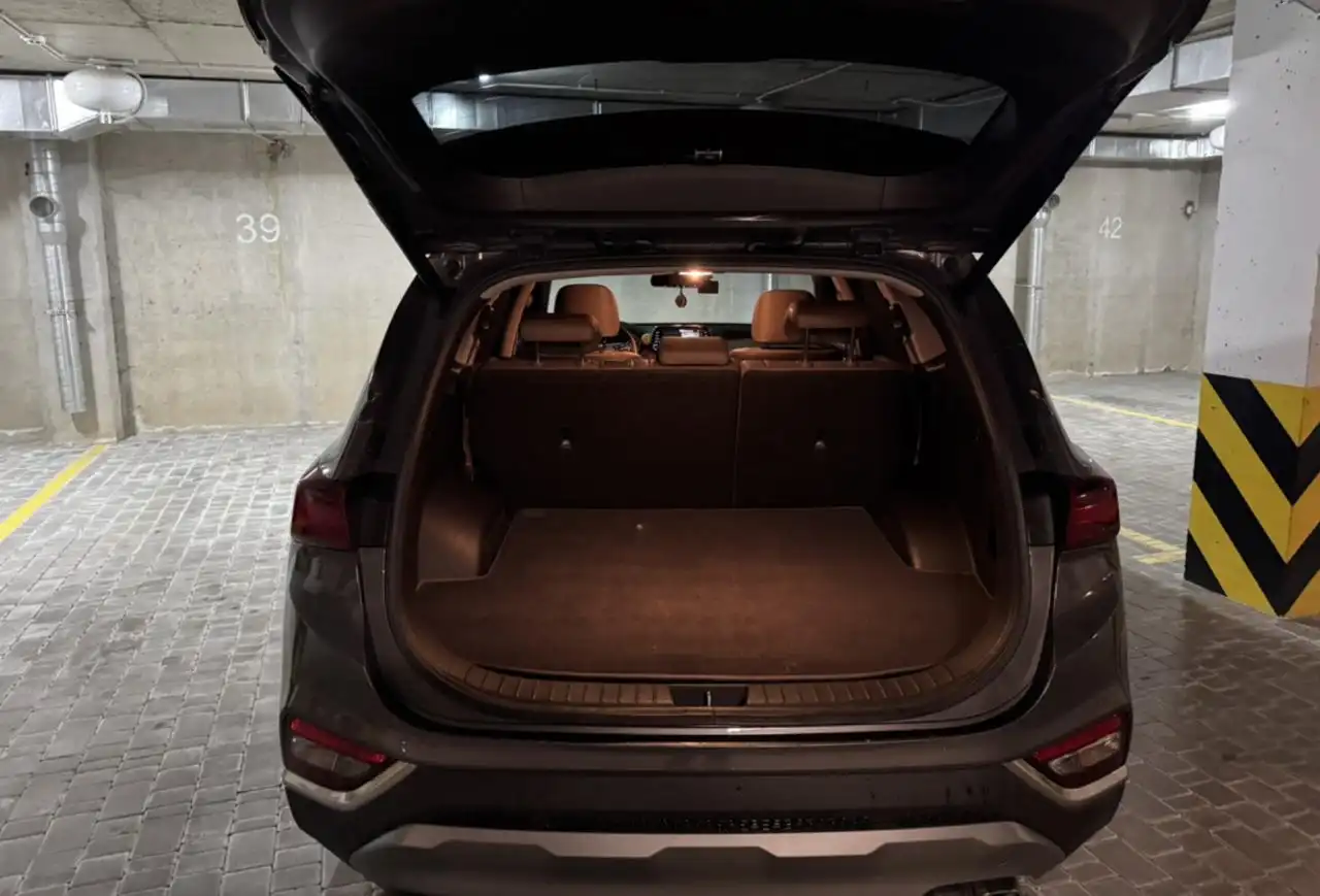 Hyundai Santa Fe IV 2019 дизель - Кроссовер (Авто) в Санкт-Петербург