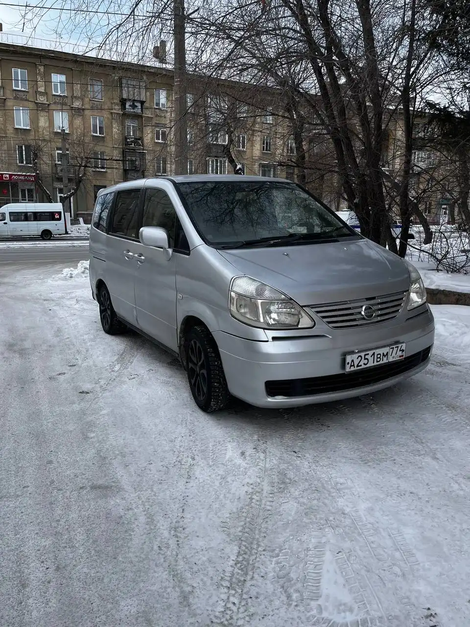 NISSAN SERENA 2.0 CVT 2003 года - Минивэн (Авто) в Магнитогорск