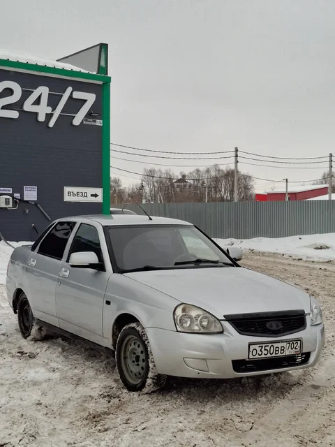 Lada Priora Lux 2012 года в отличном состоянии - Мотоциклы в Санкт-Петербург
