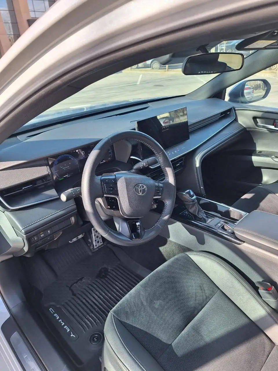 Продажа Toyota Camry 2024 года, 2.0 гибрид, 50 тыс. км - Авто в Санкт-Петербург