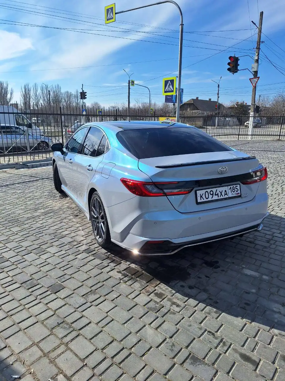 Продажа Toyota Camry 2024 года, 2.0 гибрид, 50 тыс. км - Авто в Санкт-Петербург