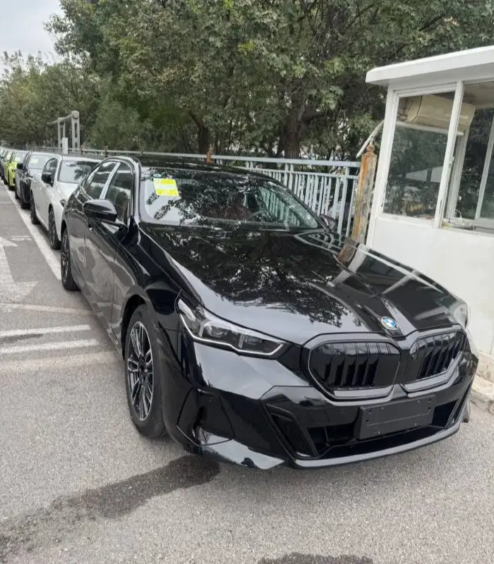 BMW 530 LI 2025 года в наличии в Бишкеке - Легковые автомобили (Авто) в Бишкек