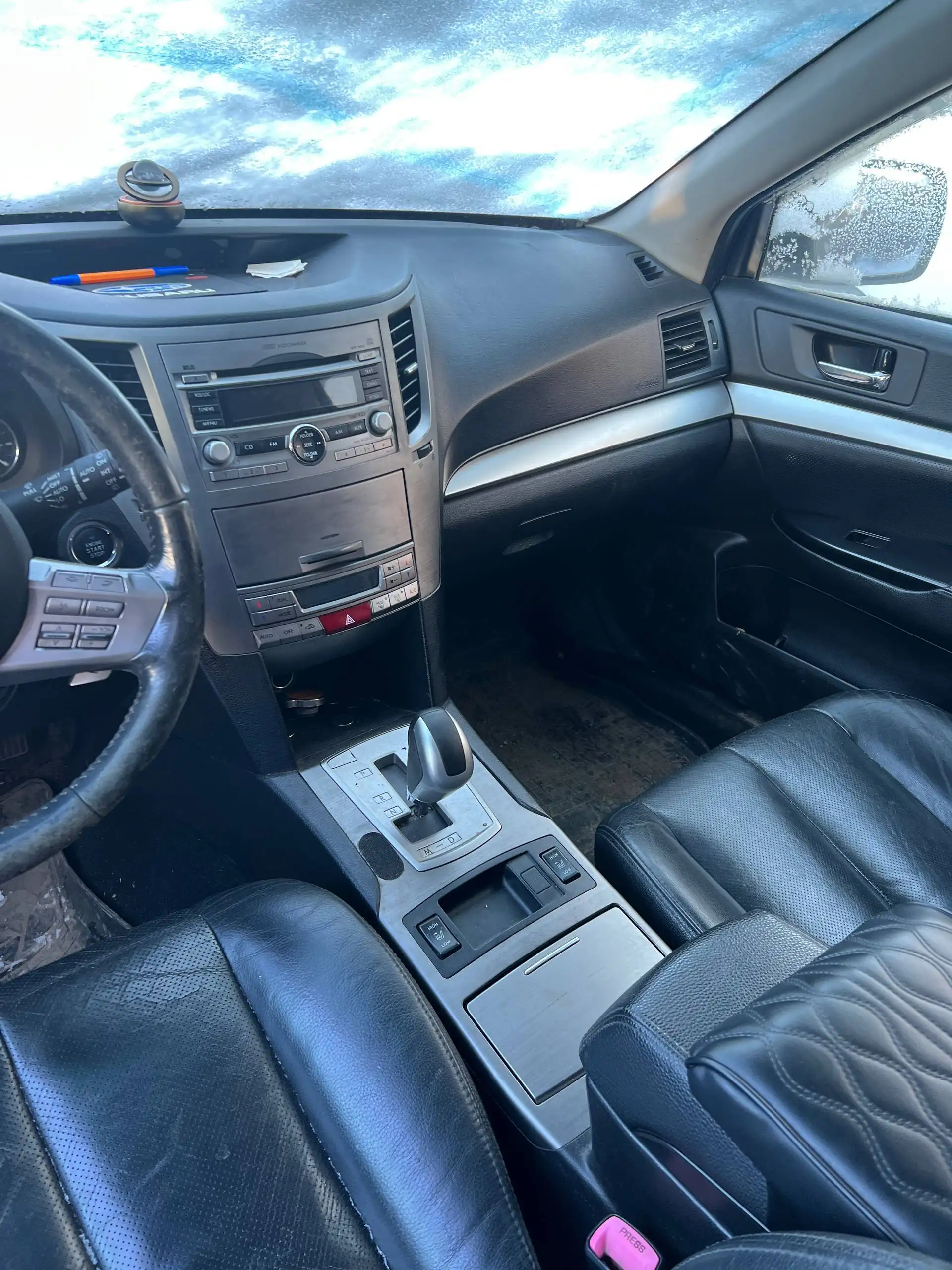 Субару Аутбек 2010 г. 2.5 CVT - Легковые автомобили (Авто) в Санкт-Петербург