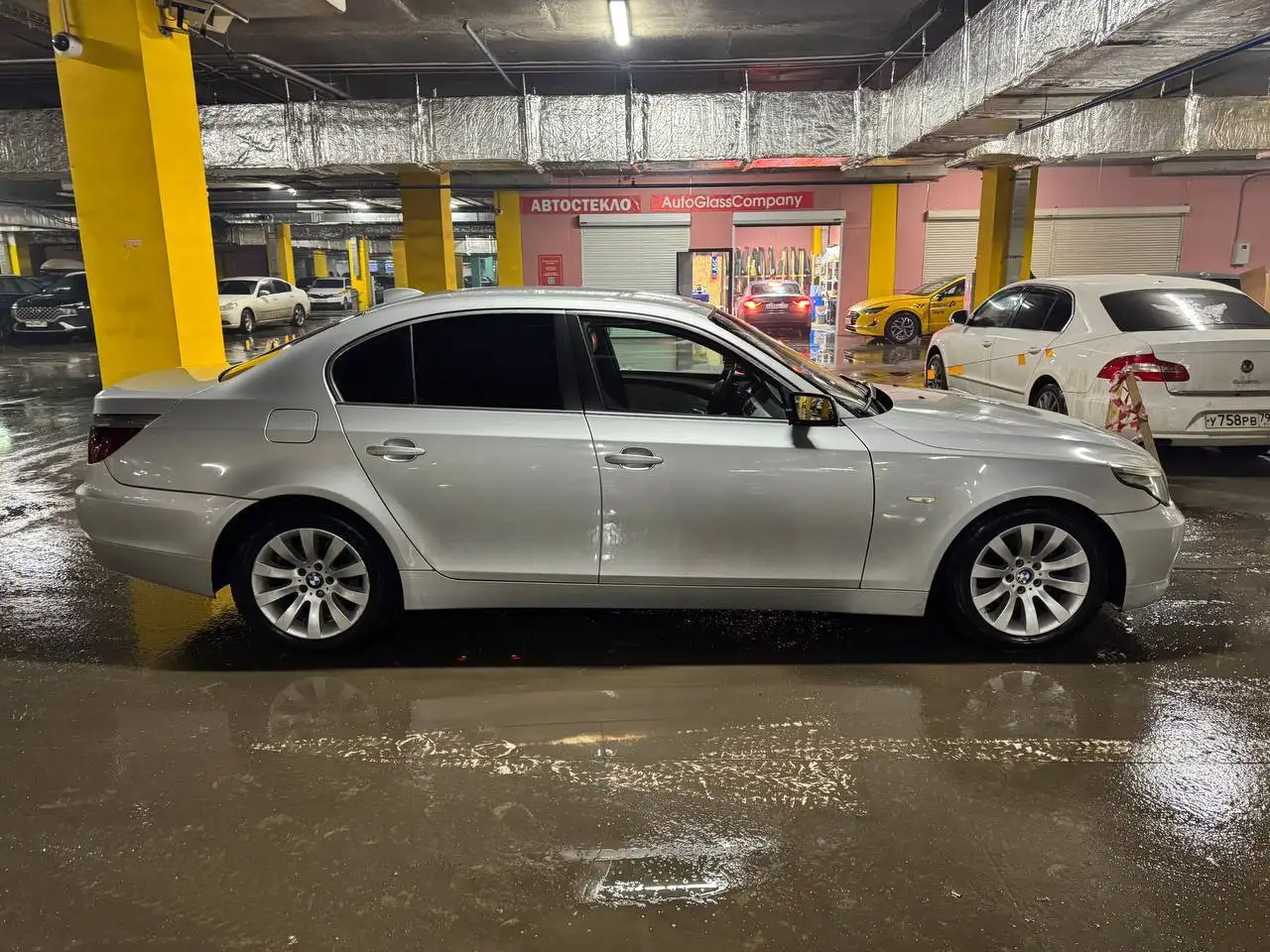 BMW 5 E60 рестайлинг 2007 года 3.0D - Легковые автомобили (Авто) в Москва