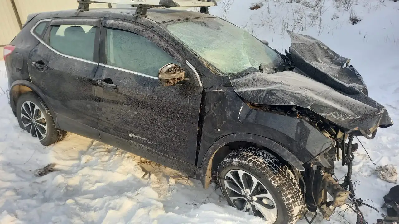 Nissan Qashqai 2016 года, 2.0 CVT AWD, полный привод, не на ходу - Авто в Петровск-Забайкальский