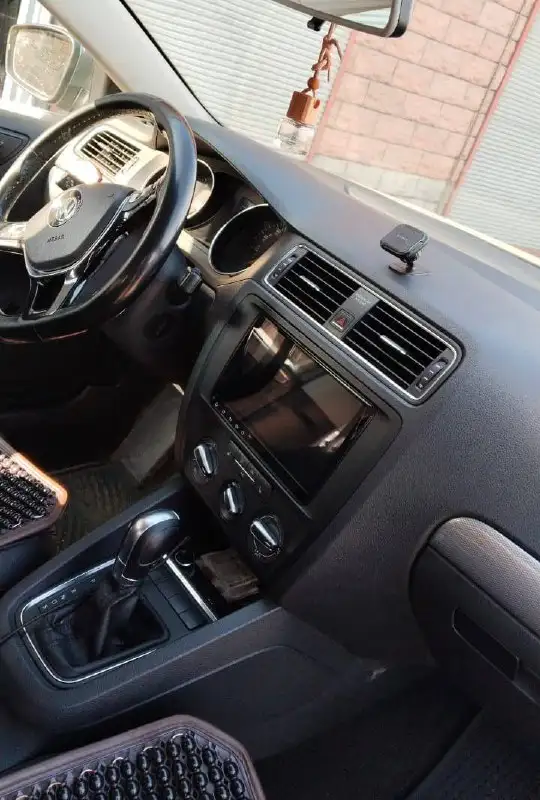 Продажа Volkswagen Jetta SE 2017 года выпуска - Легковые автомобили (Авто) в Москва