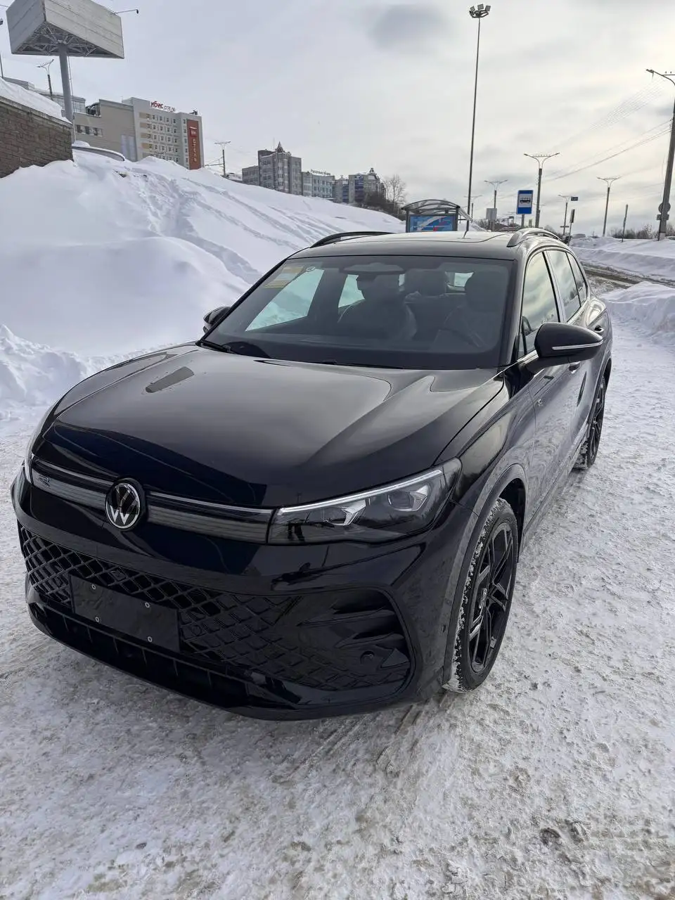 Volkswagen Tiguan L Pro 2025 максимальная комплектация - Авто в Чебоксары