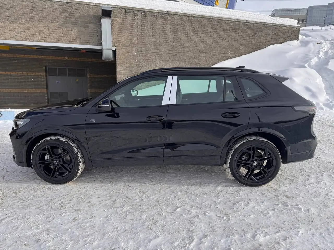 Volkswagen Tiguan L Pro 2025 максимальная комплектация - Авто в Чебоксары