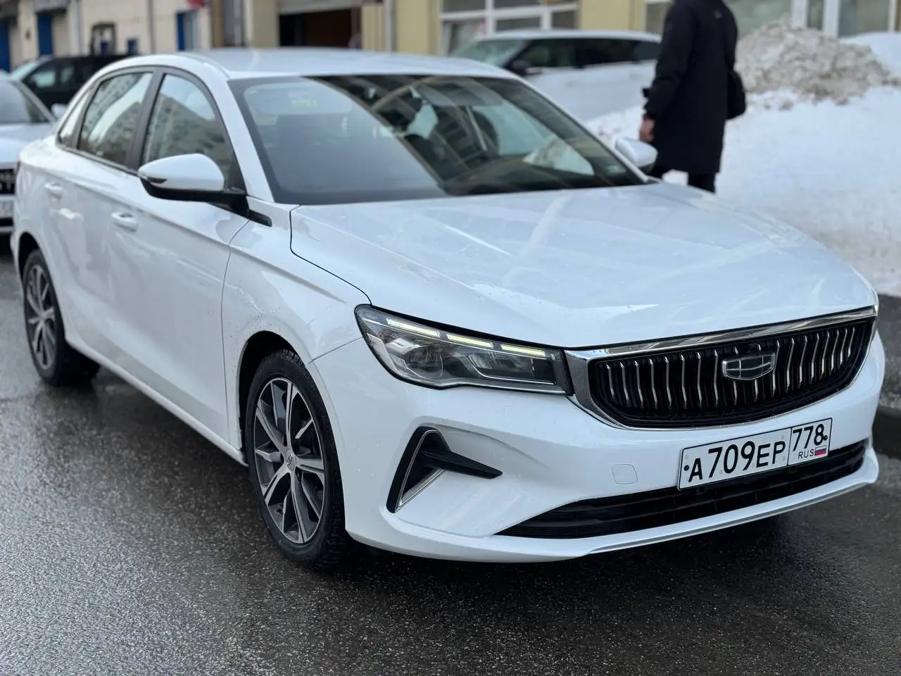 Продажа Geely EMGRAND 2022 в Москве - Авто в Москва