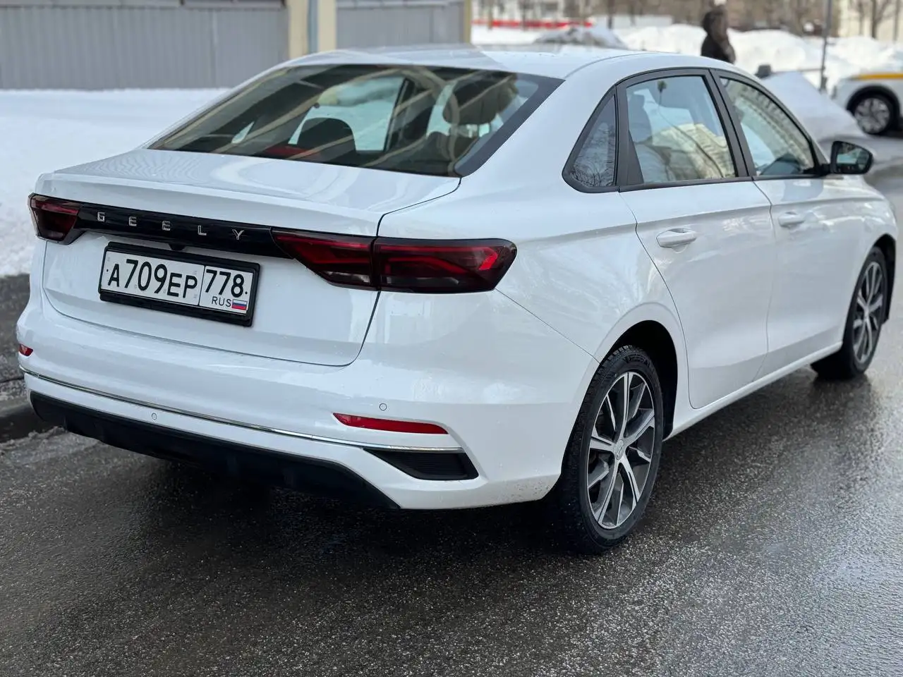 Продажа Geely EMGRAND 2022 в Москве - Авто в Москва