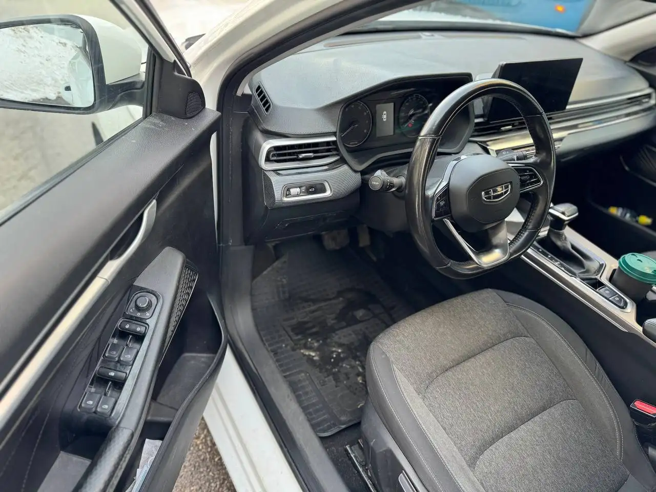 Продажа Geely EMGRAND 2022 в Москве - Авто в Москва