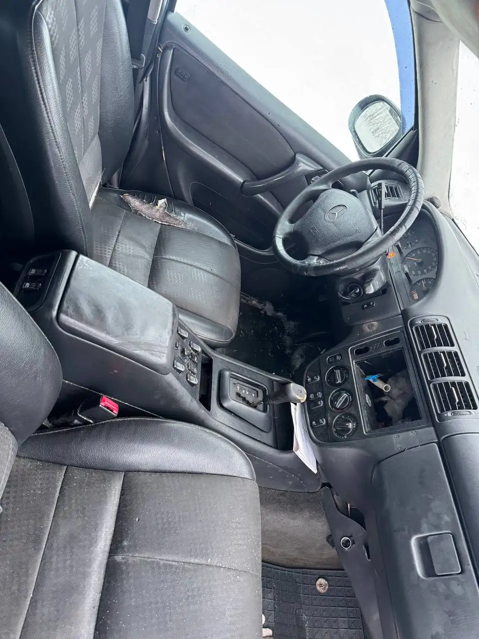 Mercedes-Benz W163 1999 года с 3.2 мотором, автоматом и полным приводом - Внедорожники (Авто) в Истра