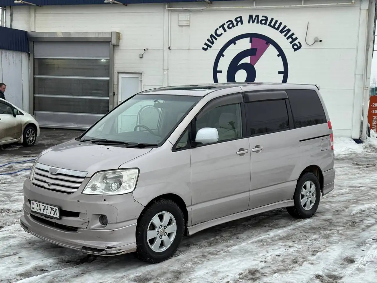 Продажа Toyota Noah 2006 года - Минивэны (Авто) в Санкт-Петербург