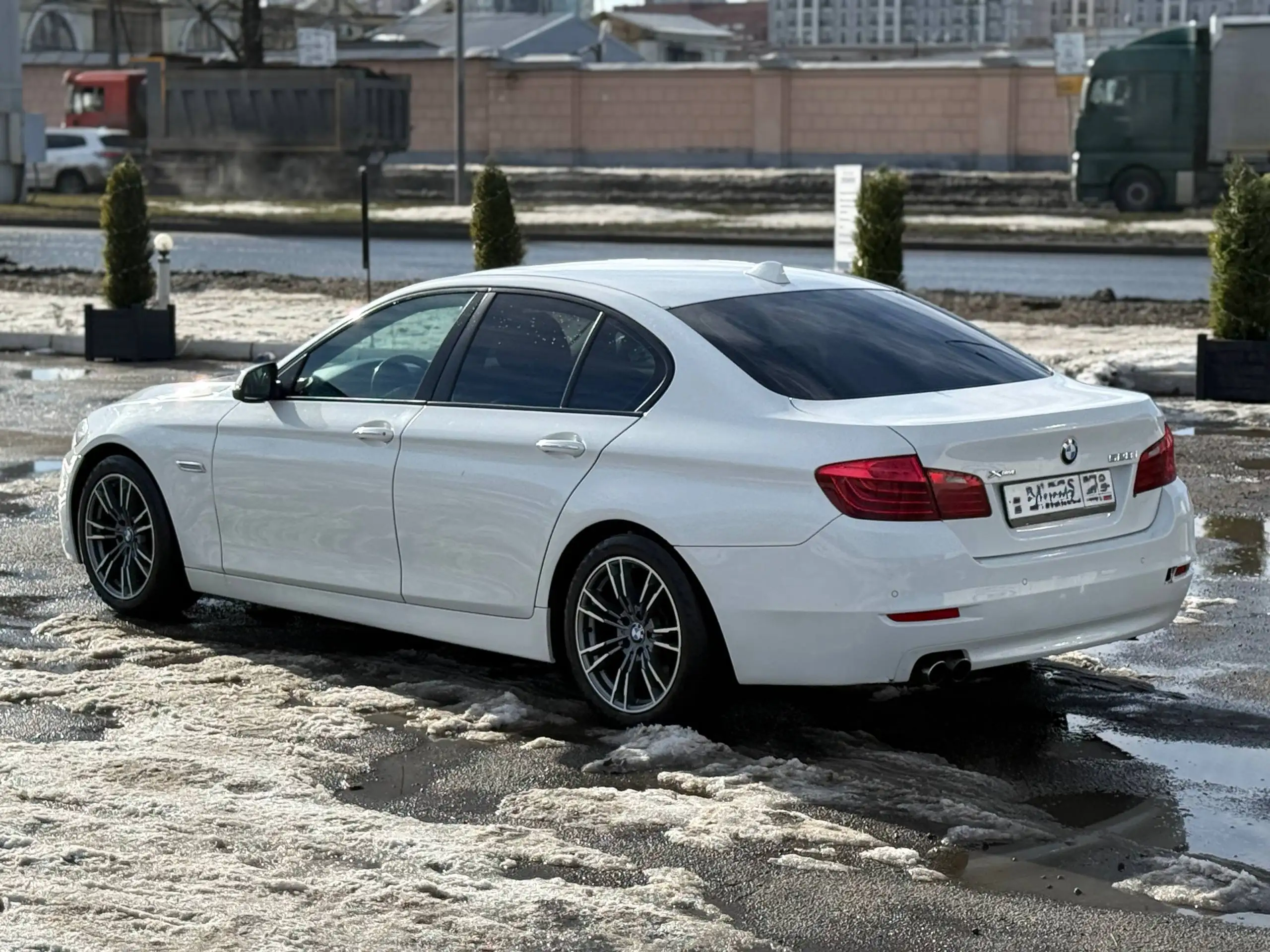 BMW 528i 2.0 AT 4WD с одним хозяином и полным техобслуживанием - Легковые автомобили (Авто) в Санкт-Петербург