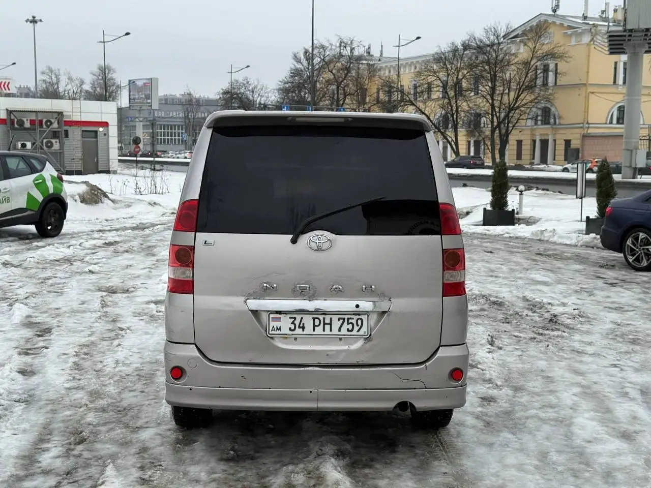 Продажа Toyota Noah 2006 года - Авто в Санкт-Петербург