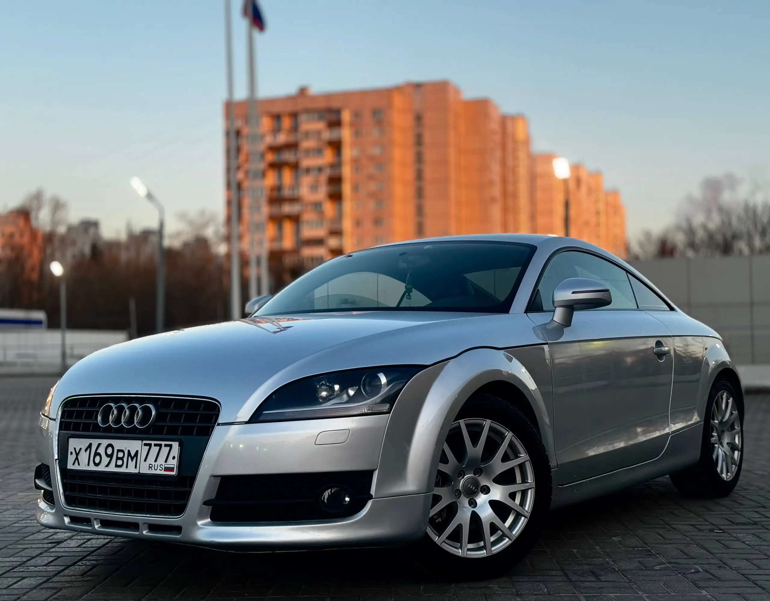 Audi TT 2008 года 2.0 FWD бензин робот - Легковые автомобили (Авто) в Санкт-Петербург