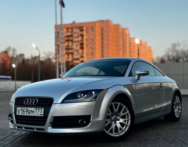 Audi TT 2008 года 2.0 FWD бензин робот - Квадроциклы в Санкт-Петербург