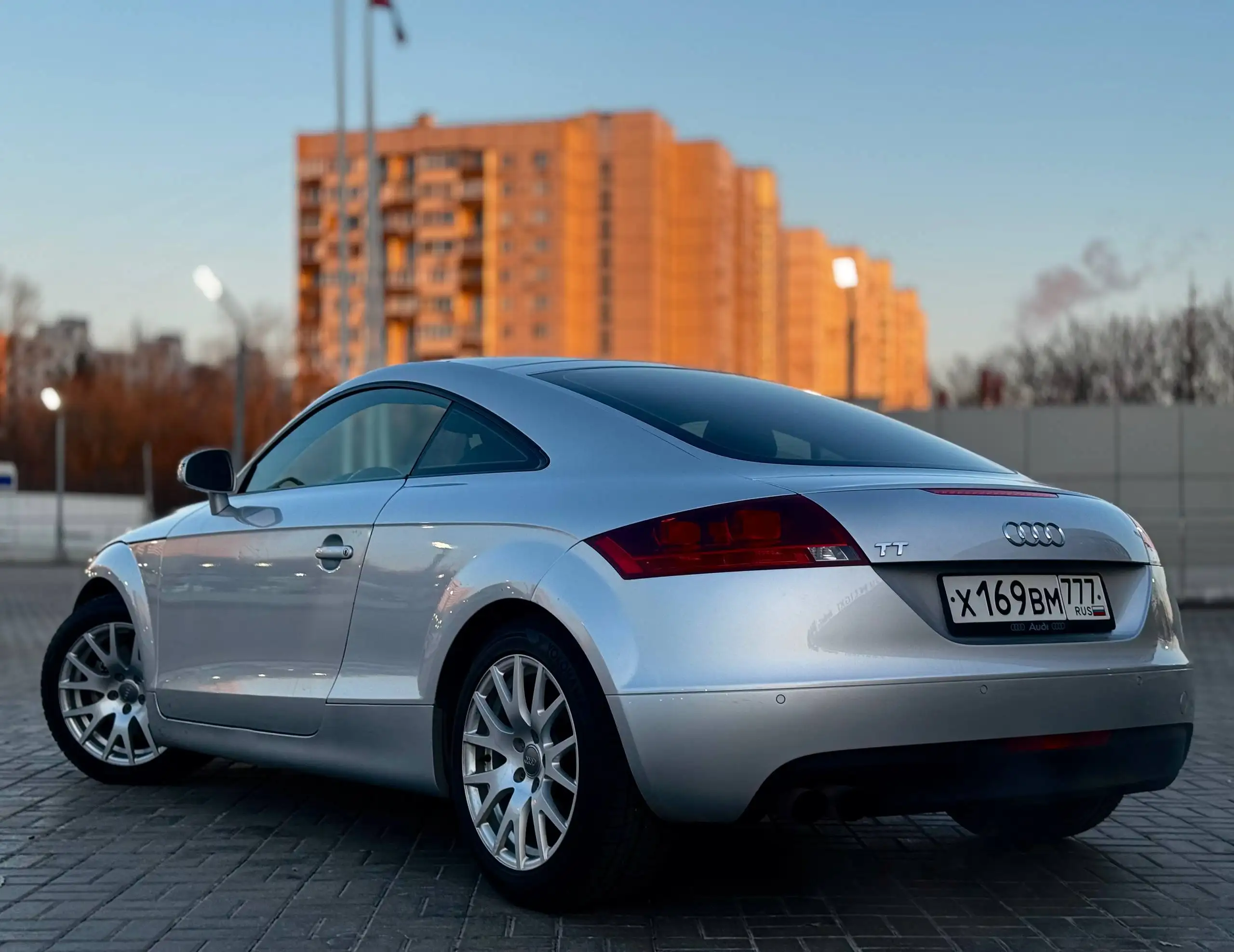 Audi TT 2008 года 2.0 FWD бензин робот - Легковые автомобили (Авто) в Санкт-Петербург