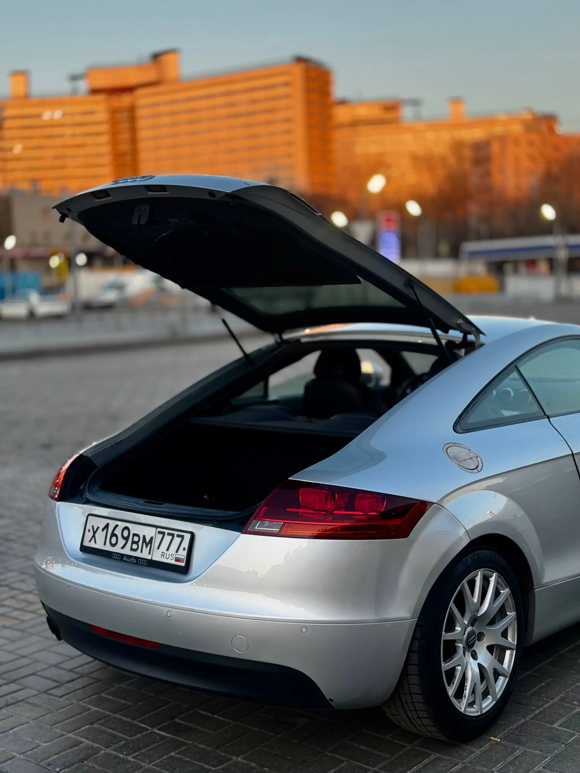 Audi TT 2008 года 2.0 FWD бензин робот - Легковые автомобили (Авто) в Санкт-Петербург