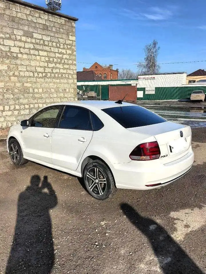 Volkswagen Polo 1.6 MT 2018 года - Легковые автомобили (Авто) в Самара