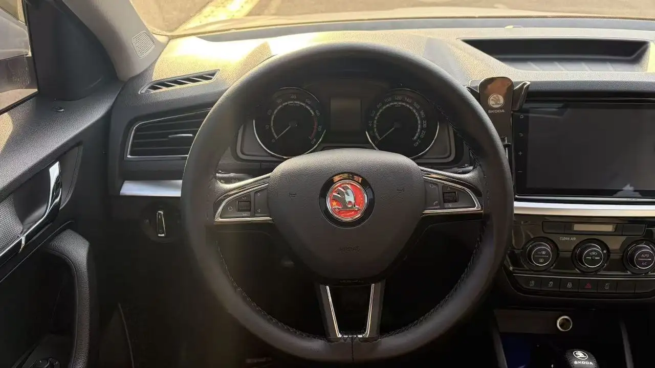 Skoda Komik 1.5 Comfort AT 2023 года, 11000 км - Легковые автомобили (Авто) в Казань