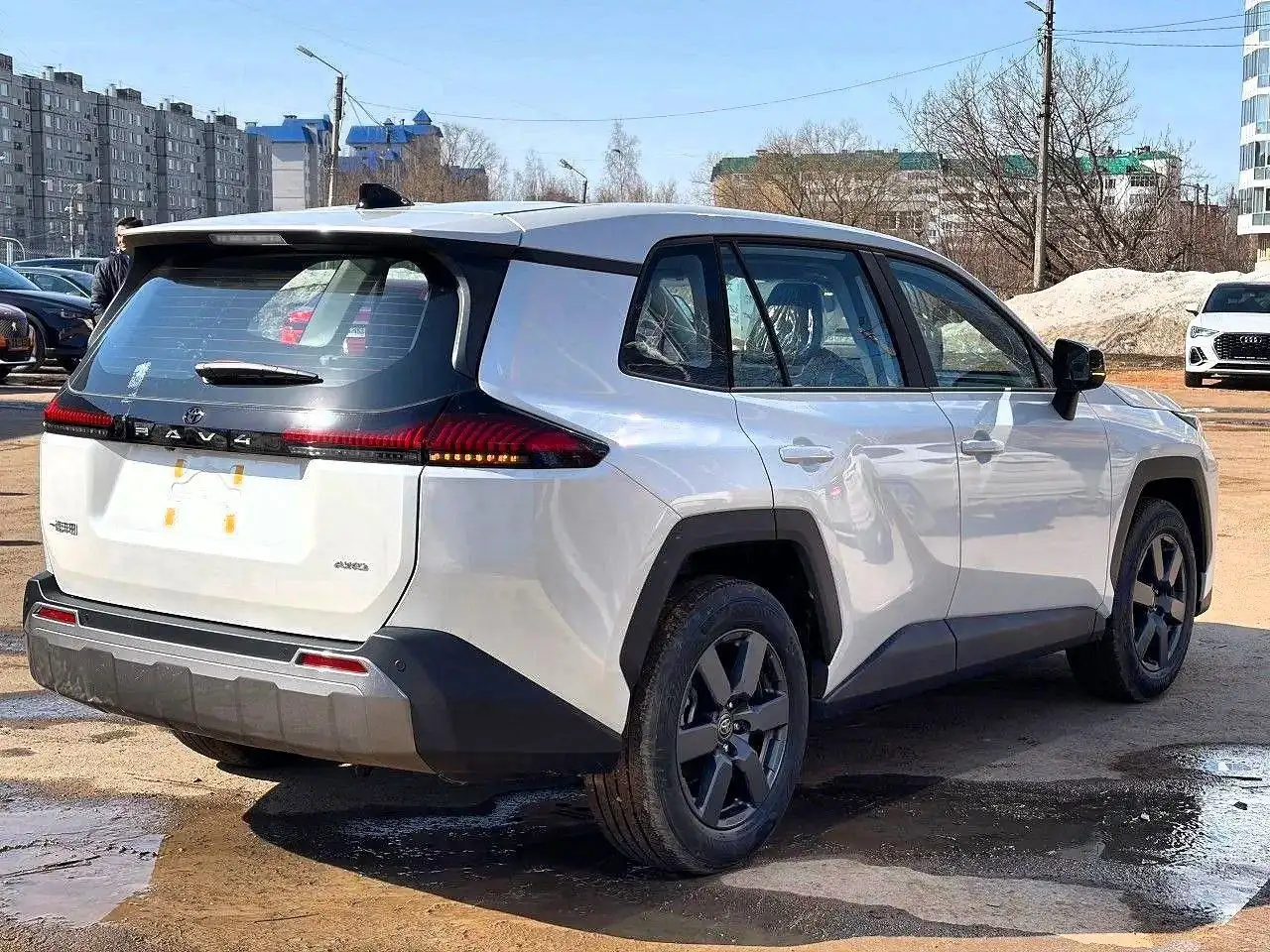 Продажа Toyota RAV4 2025 года с пробегом 100 км - Легковые автомобили (Авто) в Чебоксары