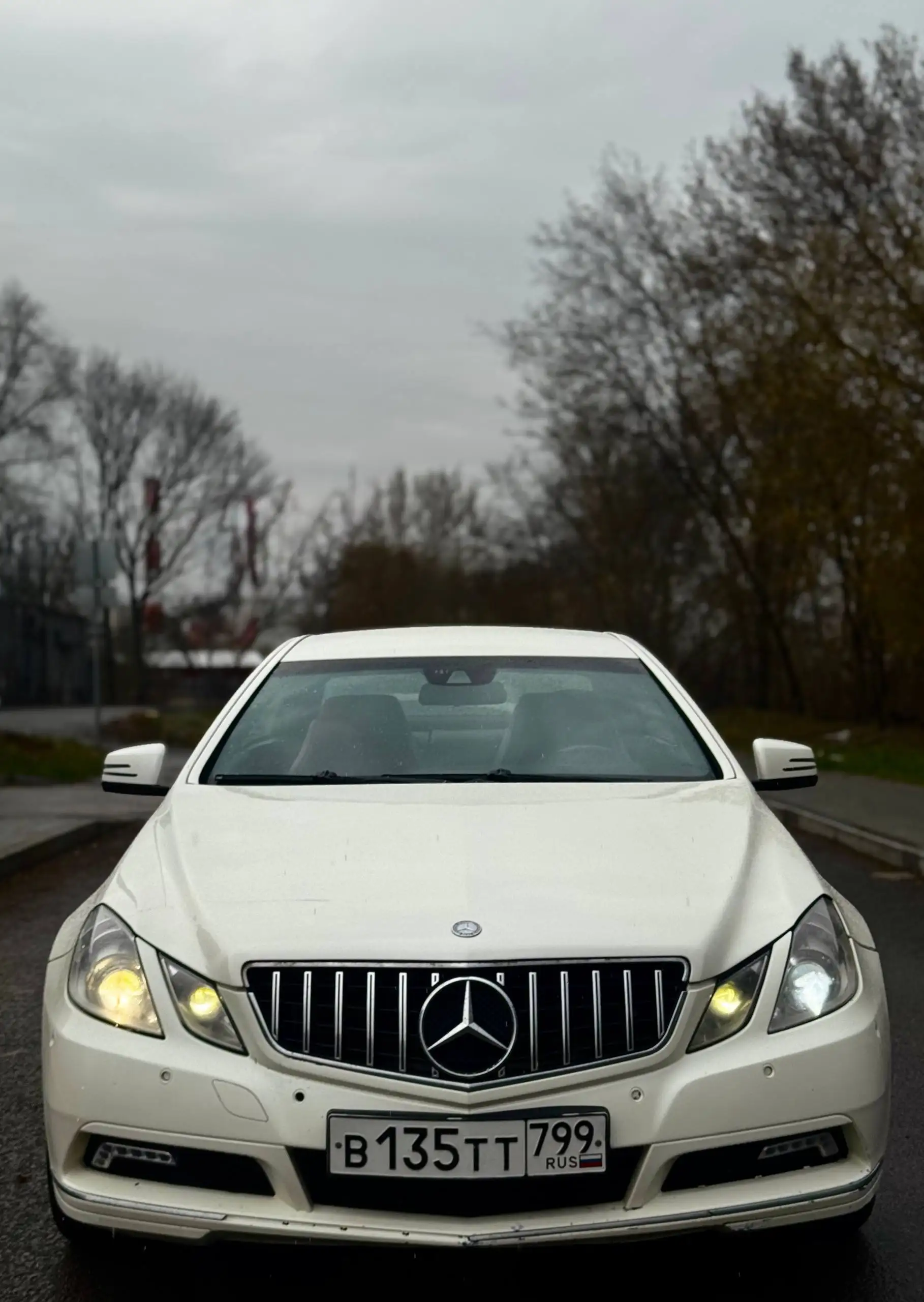 Mercedes-Benz E-Class 2010 года - Авто в Санкт-Петербург