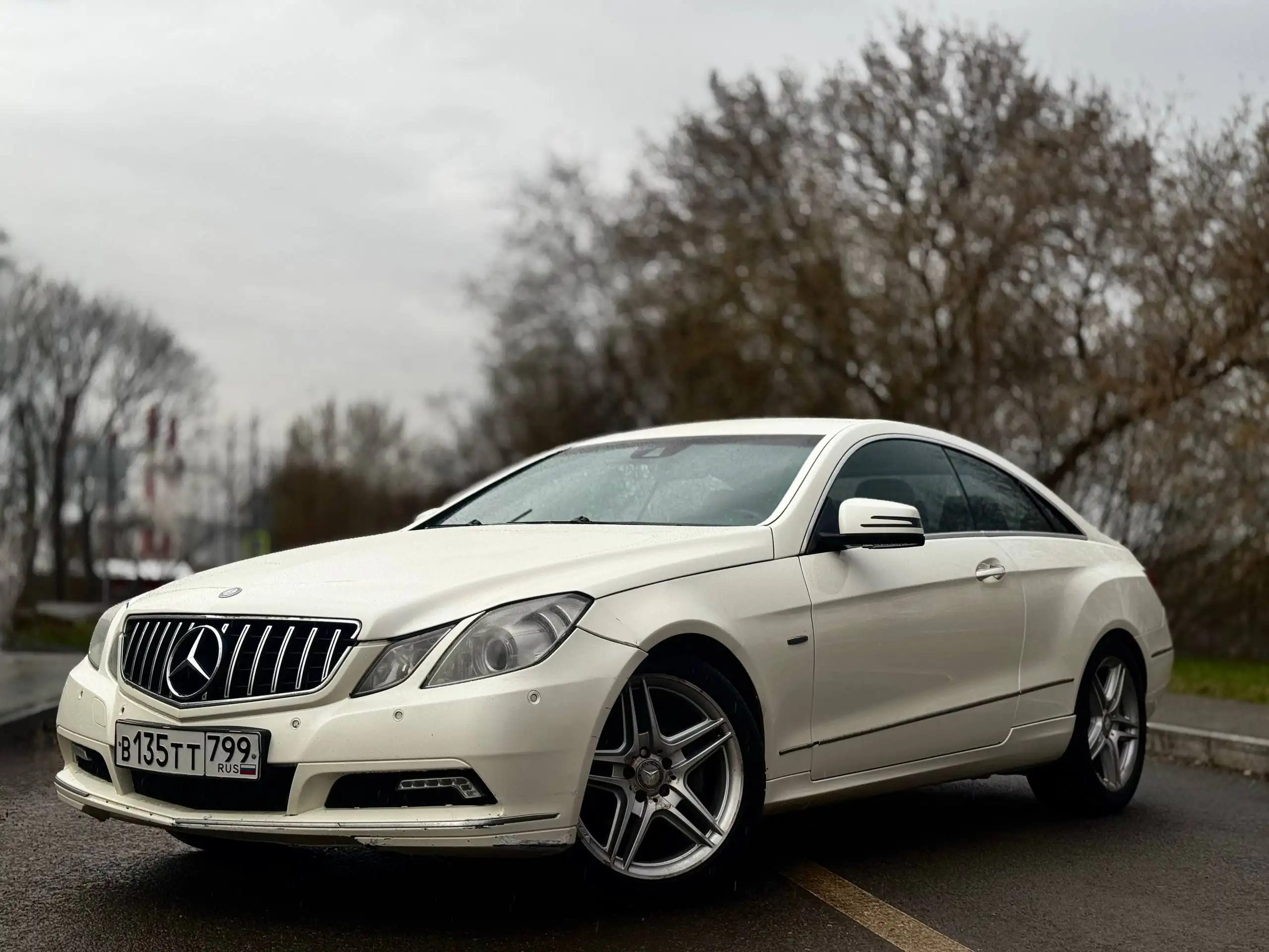 Mercedes-Benz E-Class 2010 года - Авто в Санкт-Петербург