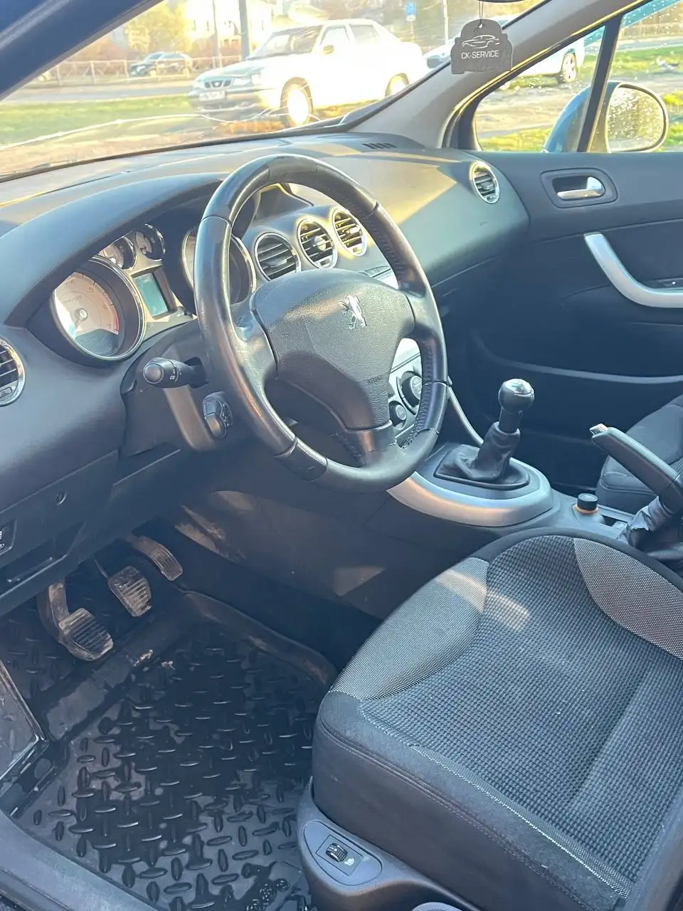 Продажа Peugeot 308 2008 года выпуска в Санкт-Петербурге - Легковые автомобили (Авто) в Санкт-Петербург