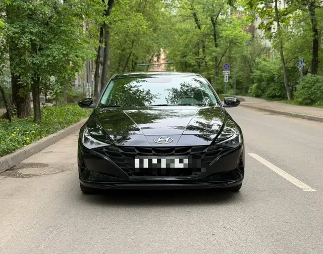 Hyundai Elantra 2021 - Номера и бланки в Москва