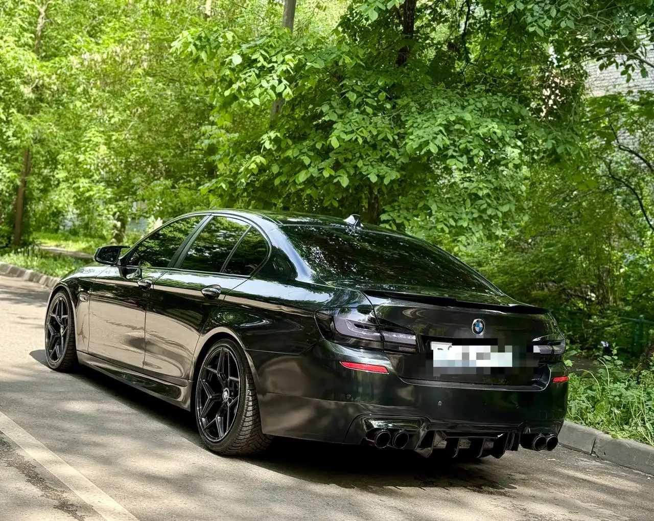 BMW 5-Series (528i) 2010 - Продажа автомобилей (Авто) в Москва
