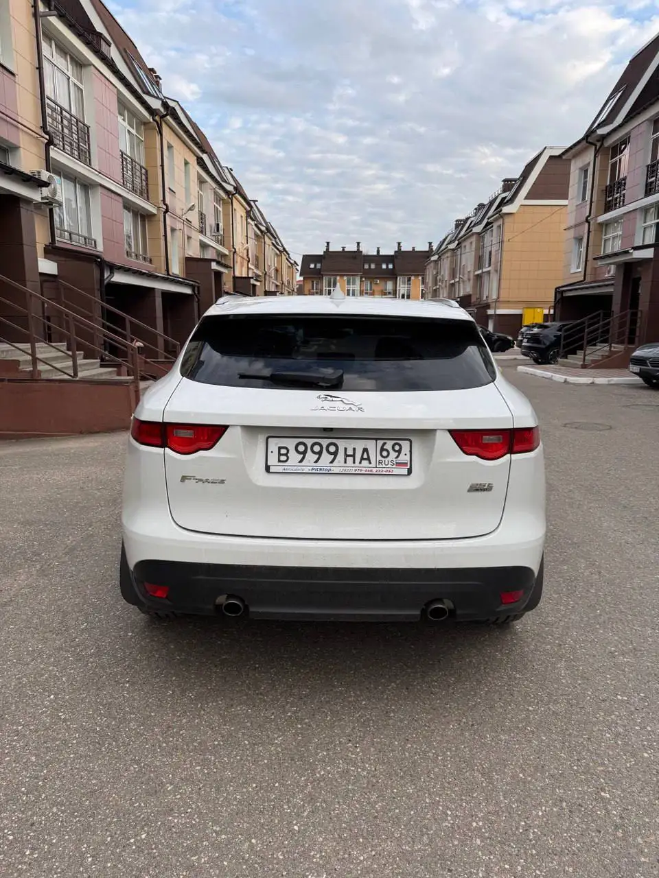 Ягуар 2020, 2л автомат, хозка - Легковые автомобили (Авто) в Тверь