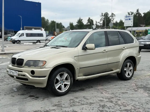 BMW X5 2001 - Kia Spectra в Екатеринбург