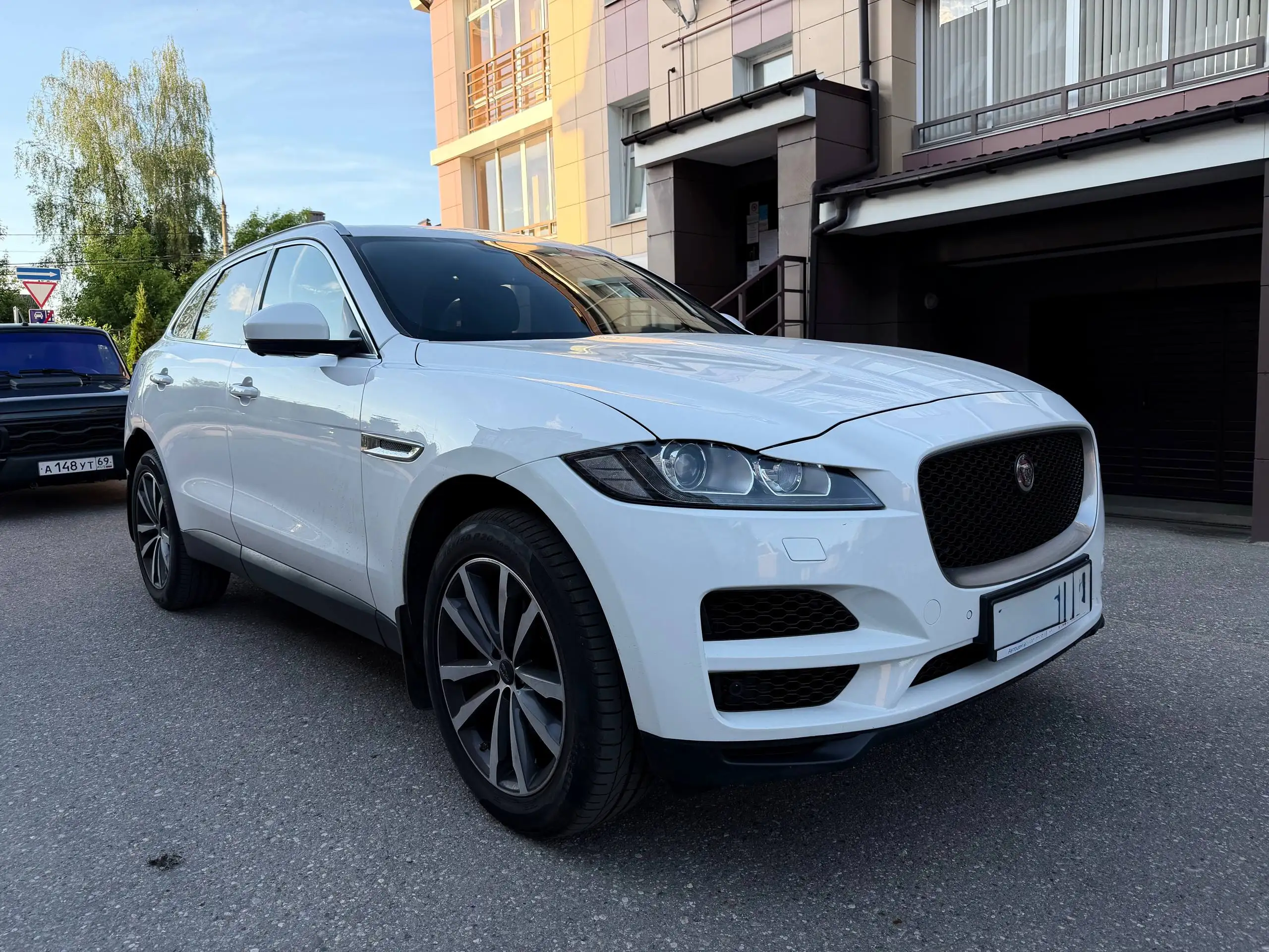Jaguar F-Pace 2020 2л автомат 249лс - Легковые автомобили (Авто) в Тверь